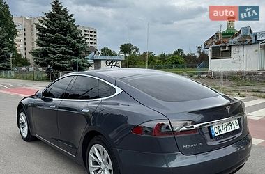 Ліфтбек Tesla Model S 2017 в Черкасах