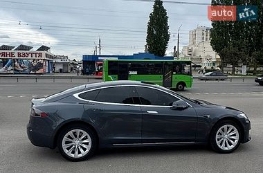 Ліфтбек Tesla Model S 2017 в Черкасах