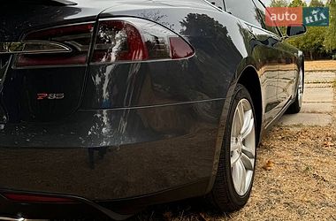 Ліфтбек Tesla Model S 2014 в Харкові