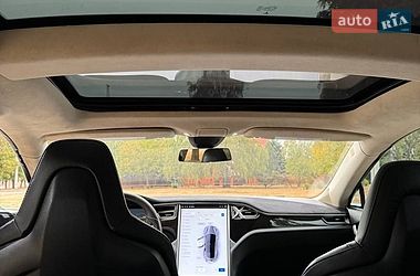 Ліфтбек Tesla Model S 2014 в Харкові