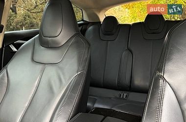 Ліфтбек Tesla Model S 2014 в Харкові