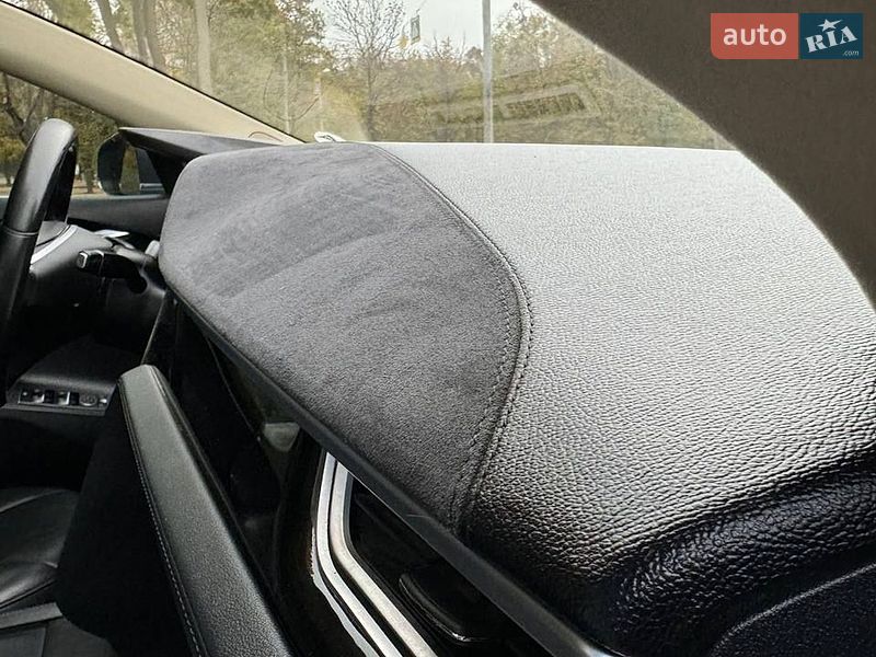 Ліфтбек Tesla Model S 2014 в Харкові
