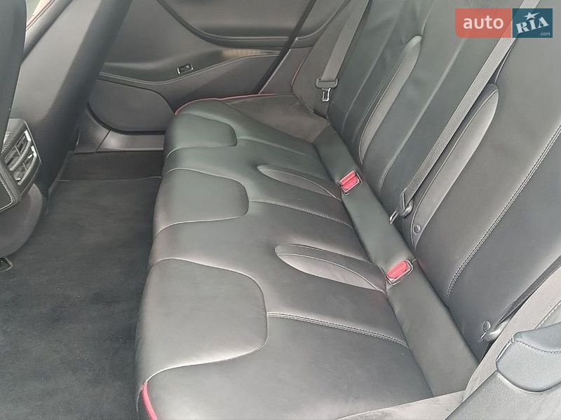 Лифтбек Tesla Model S 2014 в Ровно
