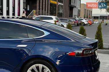 Лифтбек Tesla Model S 2016 в Виннице