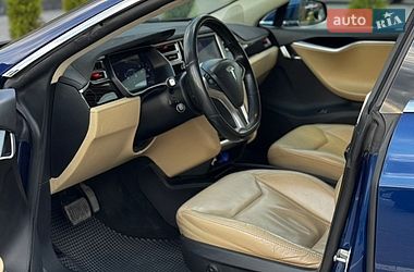 Лифтбек Tesla Model S 2016 в Виннице