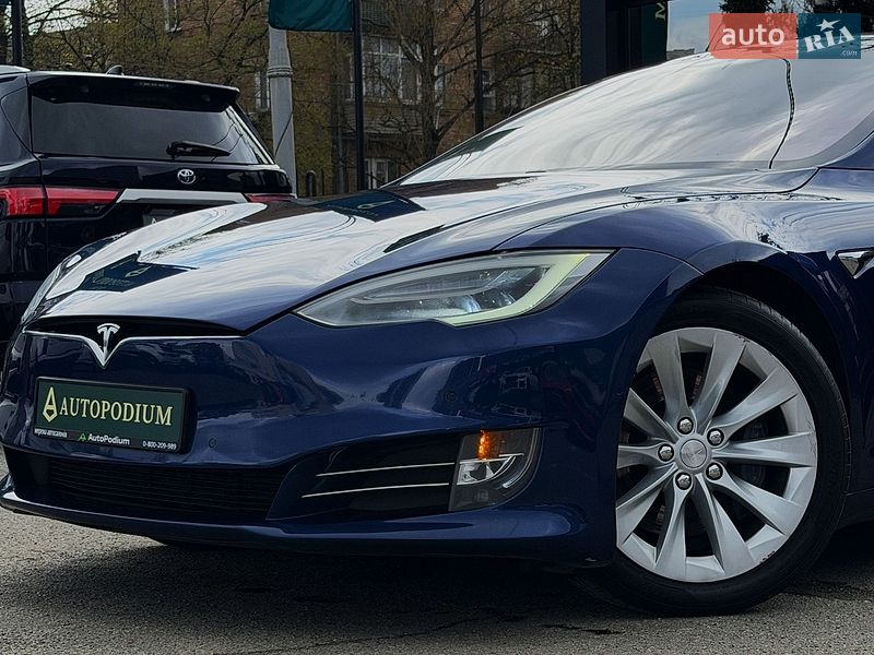 Ліфтбек Tesla Model S 2018 в Києві