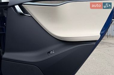 Ліфтбек Tesla Model S 2018 в Києві