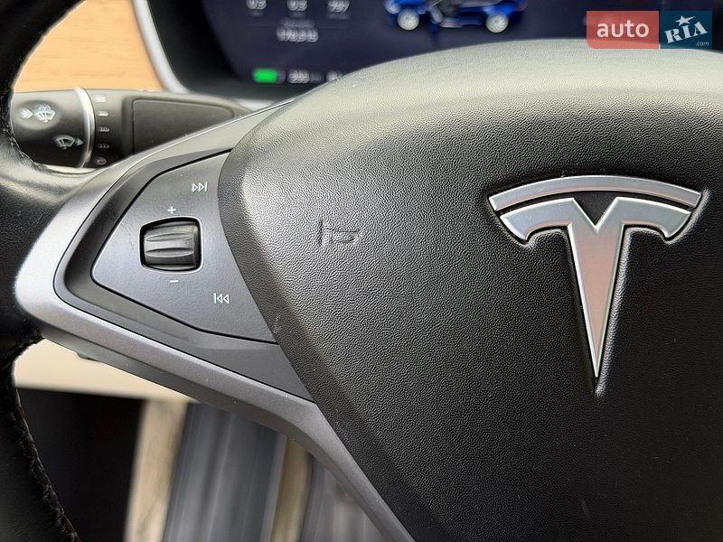Ліфтбек Tesla Model S 2018 в Києві