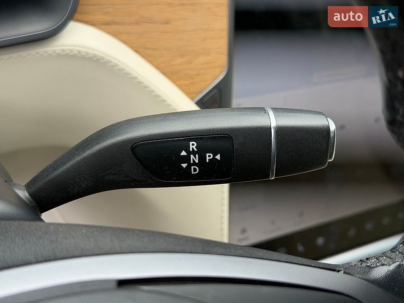 Ліфтбек Tesla Model S 2018 в Києві