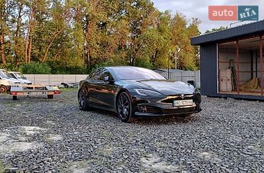 Ліфтбек Tesla Model S 2017 в Луцьку
