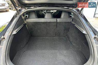Лифтбек Tesla Model S 2017 в Виннице
