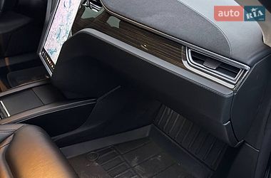 Лифтбек Tesla Model S 2015 в Харькове
