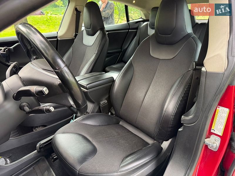 Ліфтбек Tesla Model S 2014 в Києві фото 14 Ліфтбек Tesla Model S 2014 в Києві