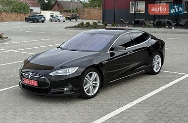 Лифтбек Tesla Model S 2013 в Дубно