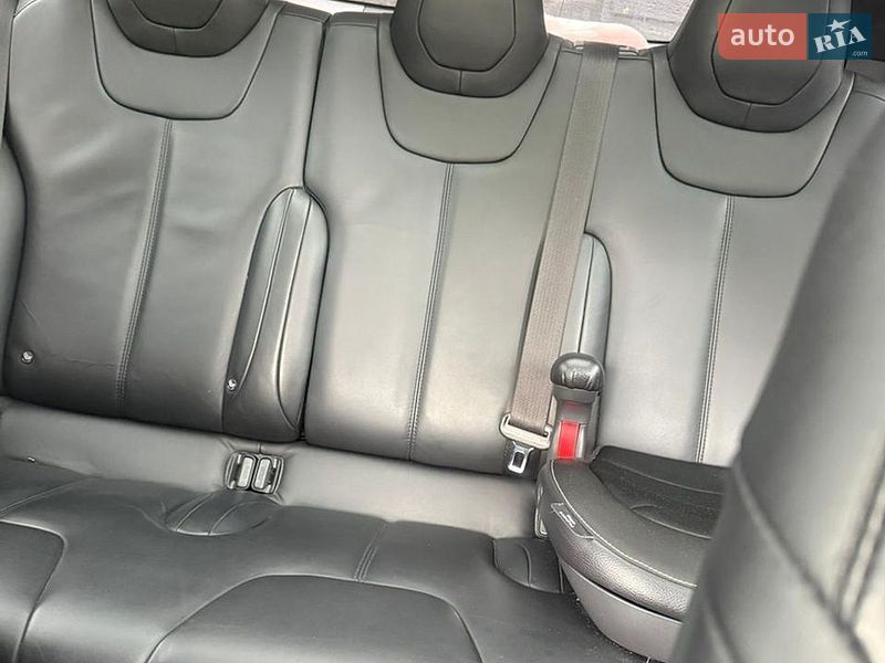 Лифтбек Tesla Model S 2016 в Харькове