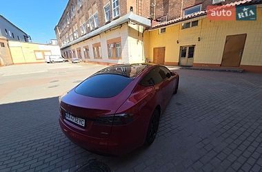 Ліфтбек Tesla Model S 2018 в Києві
