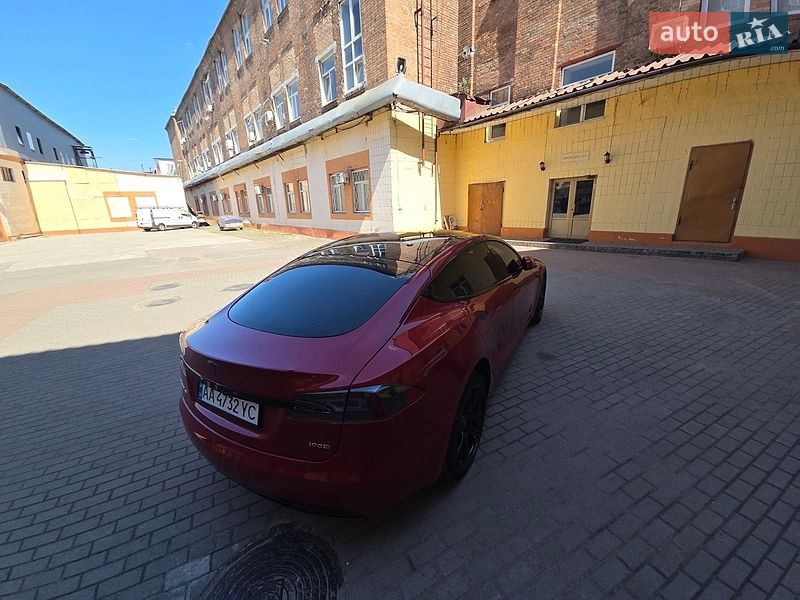 Ліфтбек Tesla Model S 2018 в Києві
