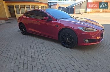 Ліфтбек Tesla Model S 2018 в Києві