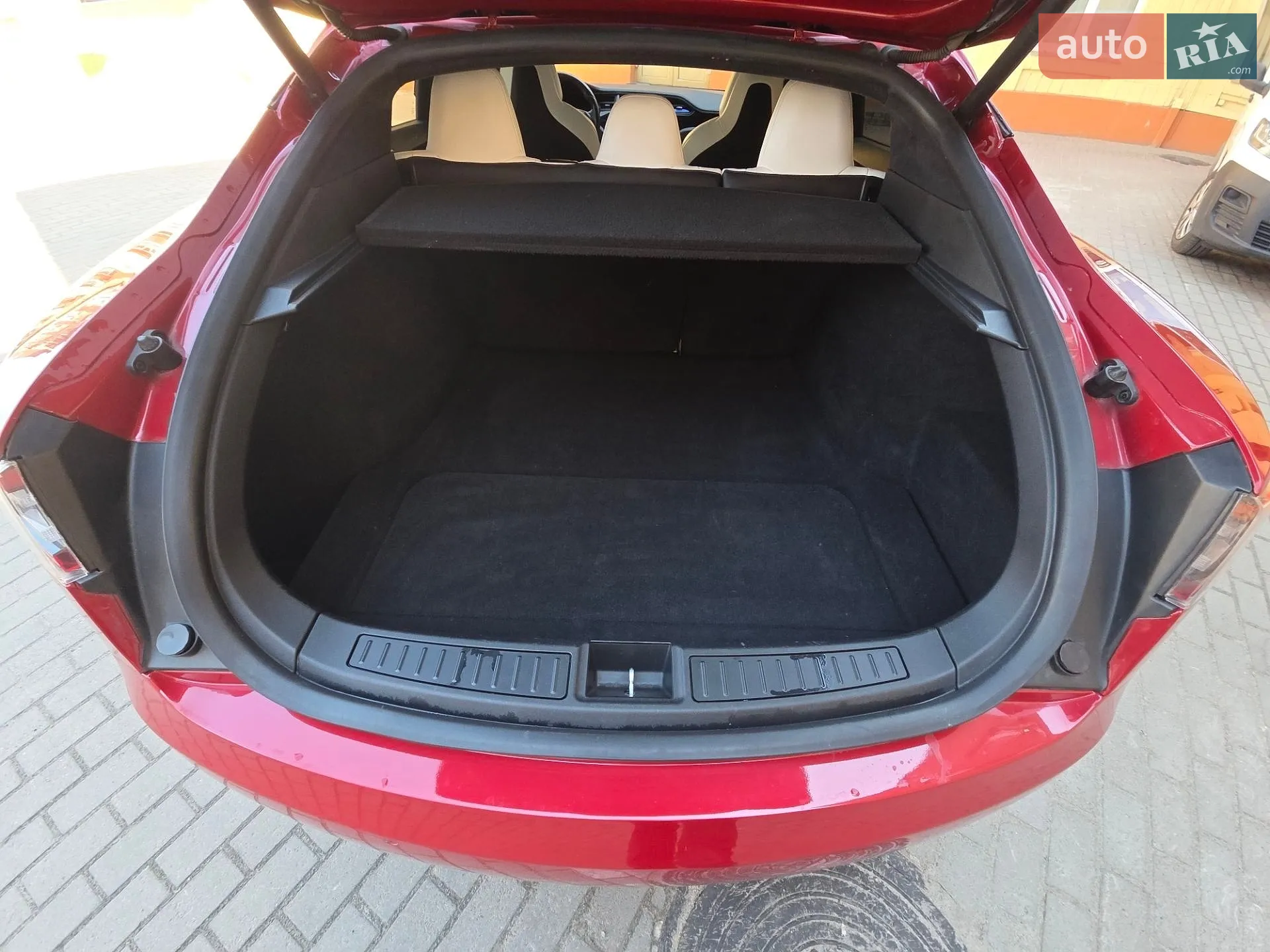2018 Tesla Model S - мініатюра 12