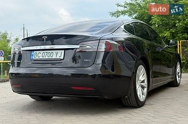 Ліфтбек Tesla Model S 2018 в Львові