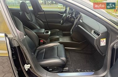 Ліфтбек Tesla Model S 2018 в Львові
