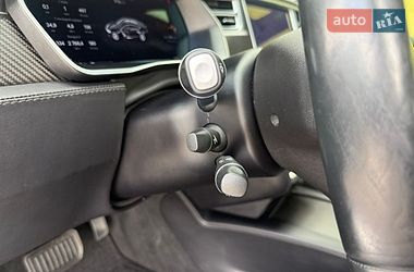 Ліфтбек Tesla Model S 2018 в Львові