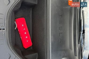 Ліфтбек Tesla Model S 2018 в Львові