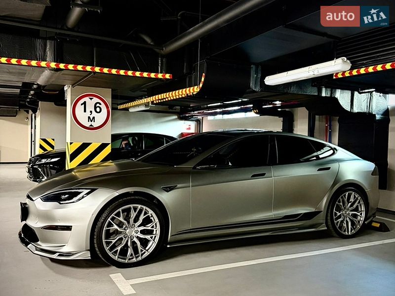 Лифтбек Tesla Model S 2021 в Одессе