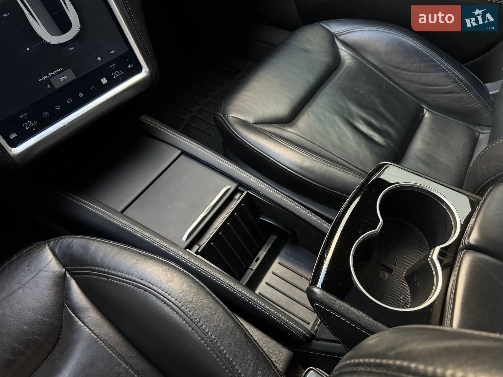 2015 Tesla Model S - мініатюра 19