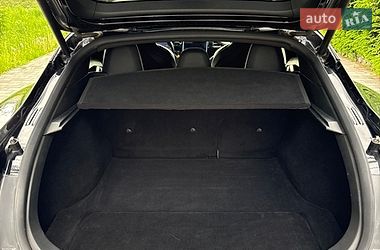 Лифтбек Tesla Model S 2018 в Староконстантинове