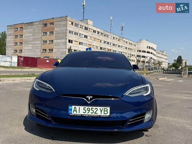 Лифтбек Tesla Model S 2019 в Броварах