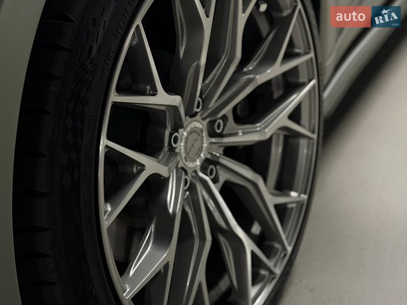 Лифтбек Tesla Model S 2021 в Одессе