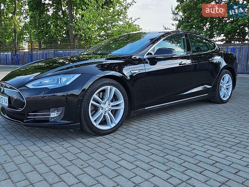 Лифтбек Tesla Model S 2013 в Тернополе