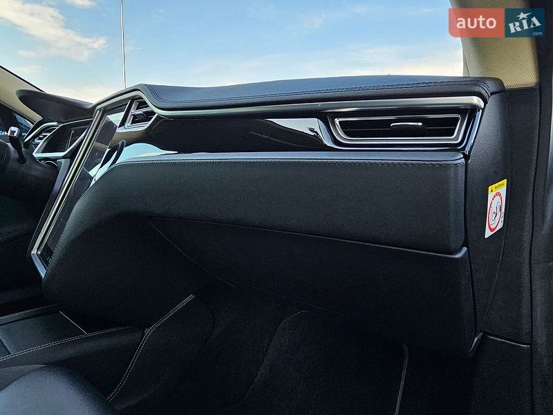 Лифтбек Tesla Model S 2013 в Тернополе