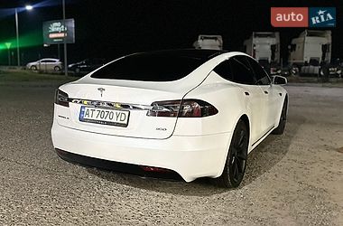 Ліфтбек Tesla Model S 2016 в Тячеві
