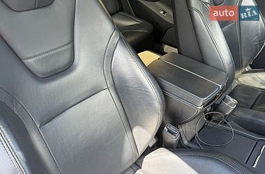 Ліфтбек Tesla Model S 2016 в Тячеві