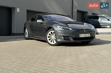 Лифтбек Tesla Model S 2019 в Тернополе