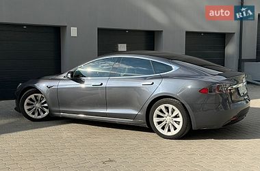 Лифтбек Tesla Model S 2019 в Тернополе