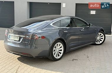 Лифтбек Tesla Model S 2019 в Тернополе