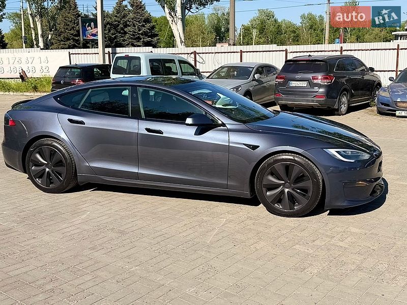 Ліфтбек Tesla Model S 2021 в Дніпрі
