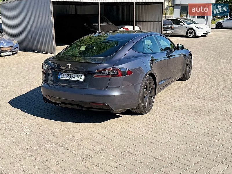 Ліфтбек Tesla Model S 2021 в Дніпрі