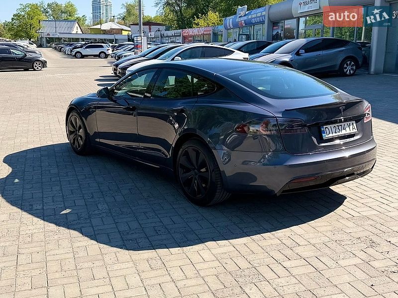 Ліфтбек Tesla Model S 2021 в Дніпрі