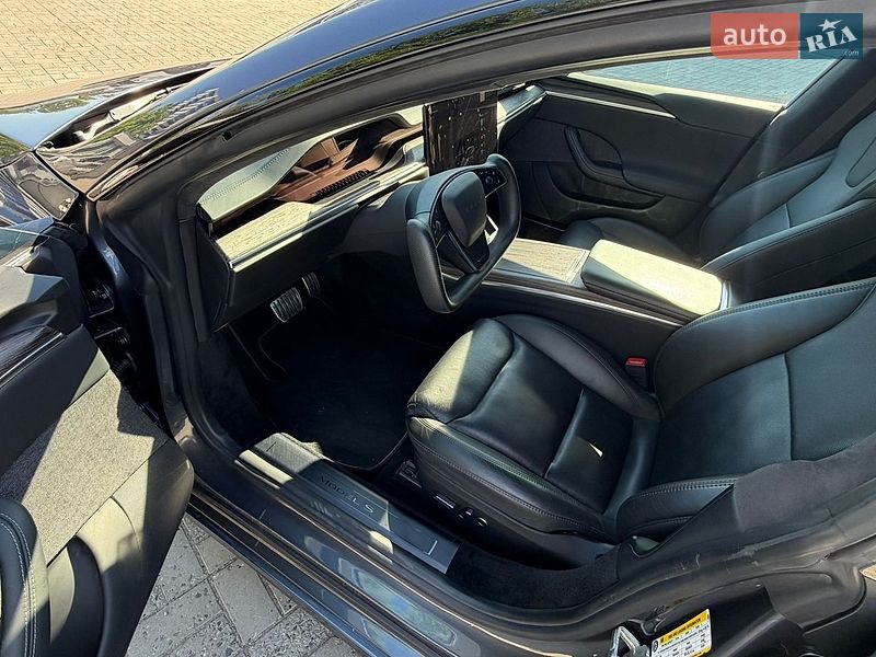 Ліфтбек Tesla Model S 2021 в Дніпрі
