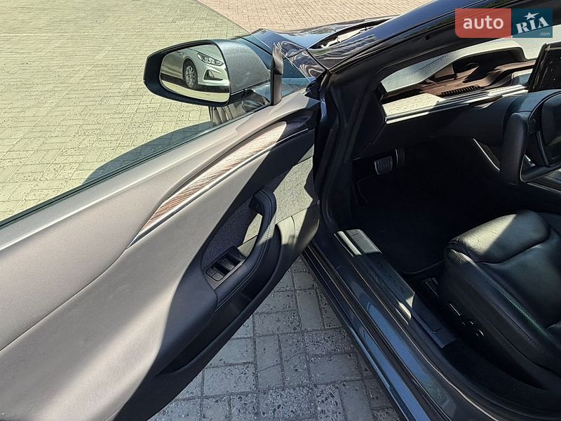 Ліфтбек Tesla Model S 2021 в Дніпрі фото 18 Ліфтбек Tesla Model S 2021 в Дніпрі
