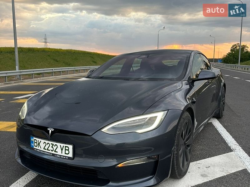 Ліфтбек Tesla Model S 2021 в Костопілі фото Ліфтбек Tesla Model S 2021 в Костопілі