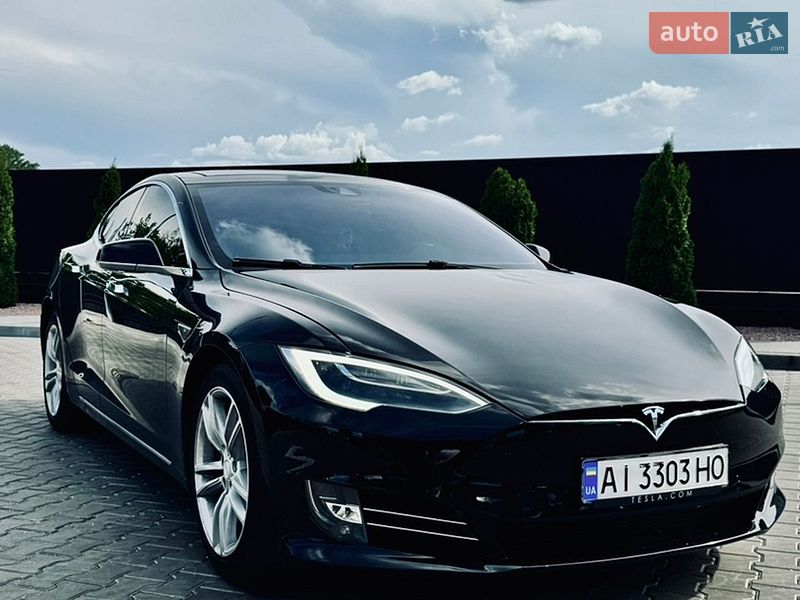 Tesla Model S 2016