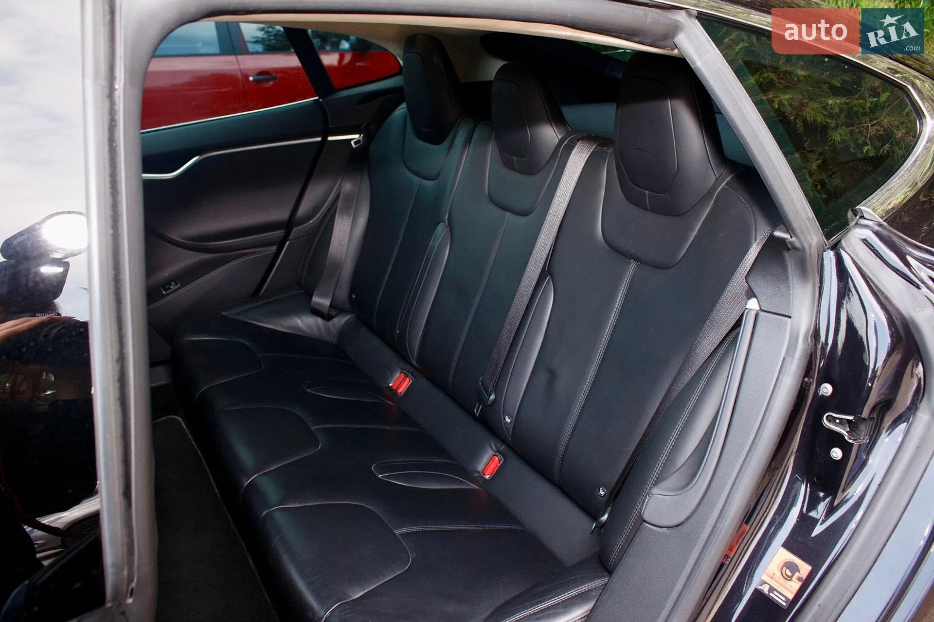 2015 Tesla Model S - мініатюра 11
