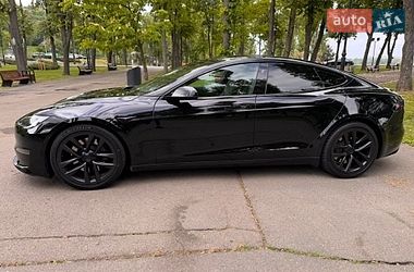 Ліфтбек Tesla Model S 2022 в Києві