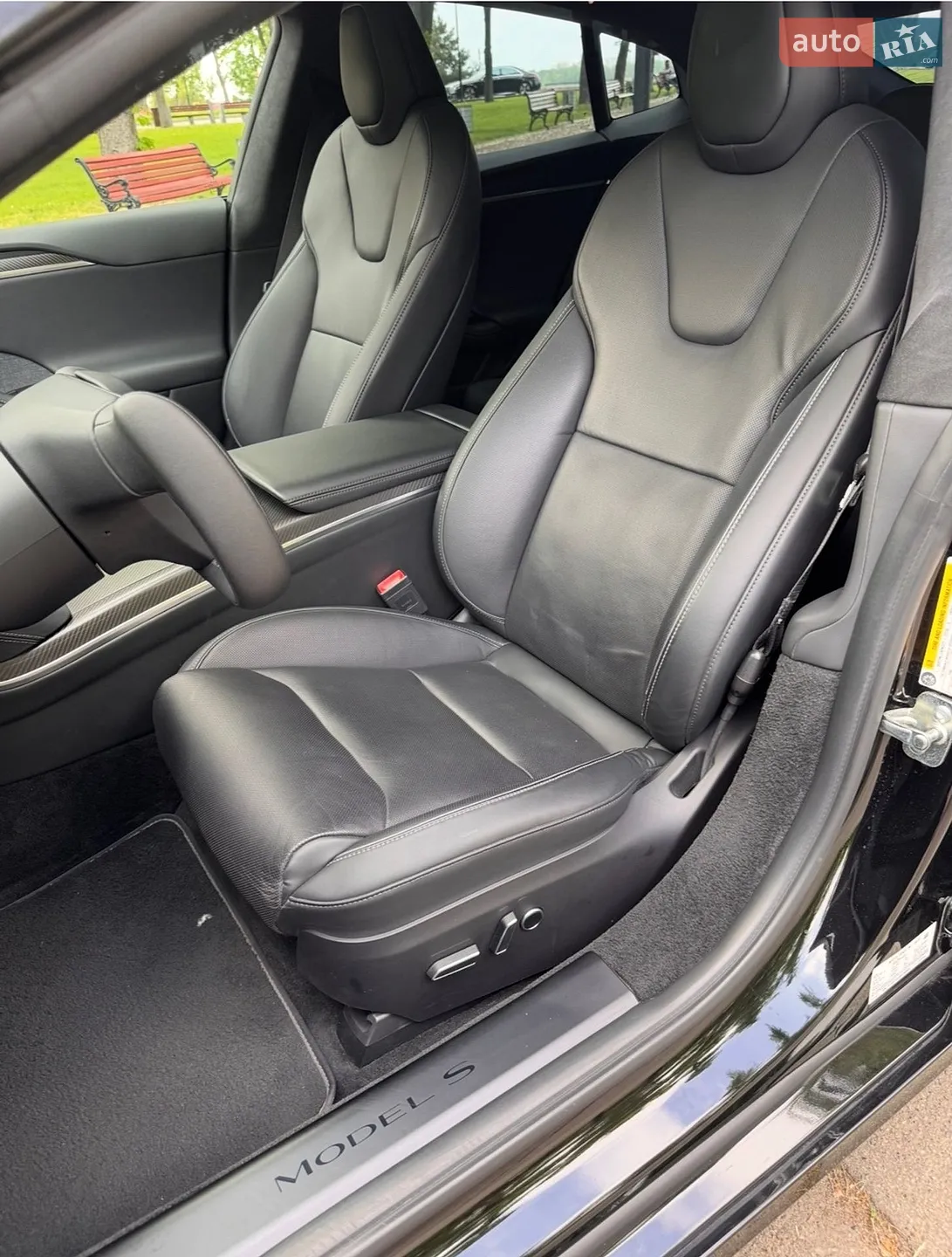 2022 Tesla Model S - мініатюра 13