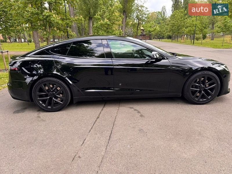 Ліфтбек Tesla Model S 2022 в Києві